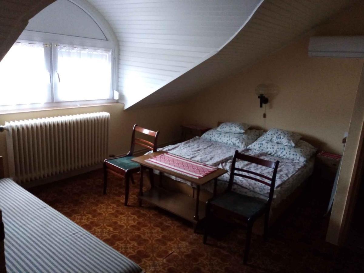 Apartment In Balatonmariafuerdo 19249 Balatonkeresztúr Eksteriør bilde