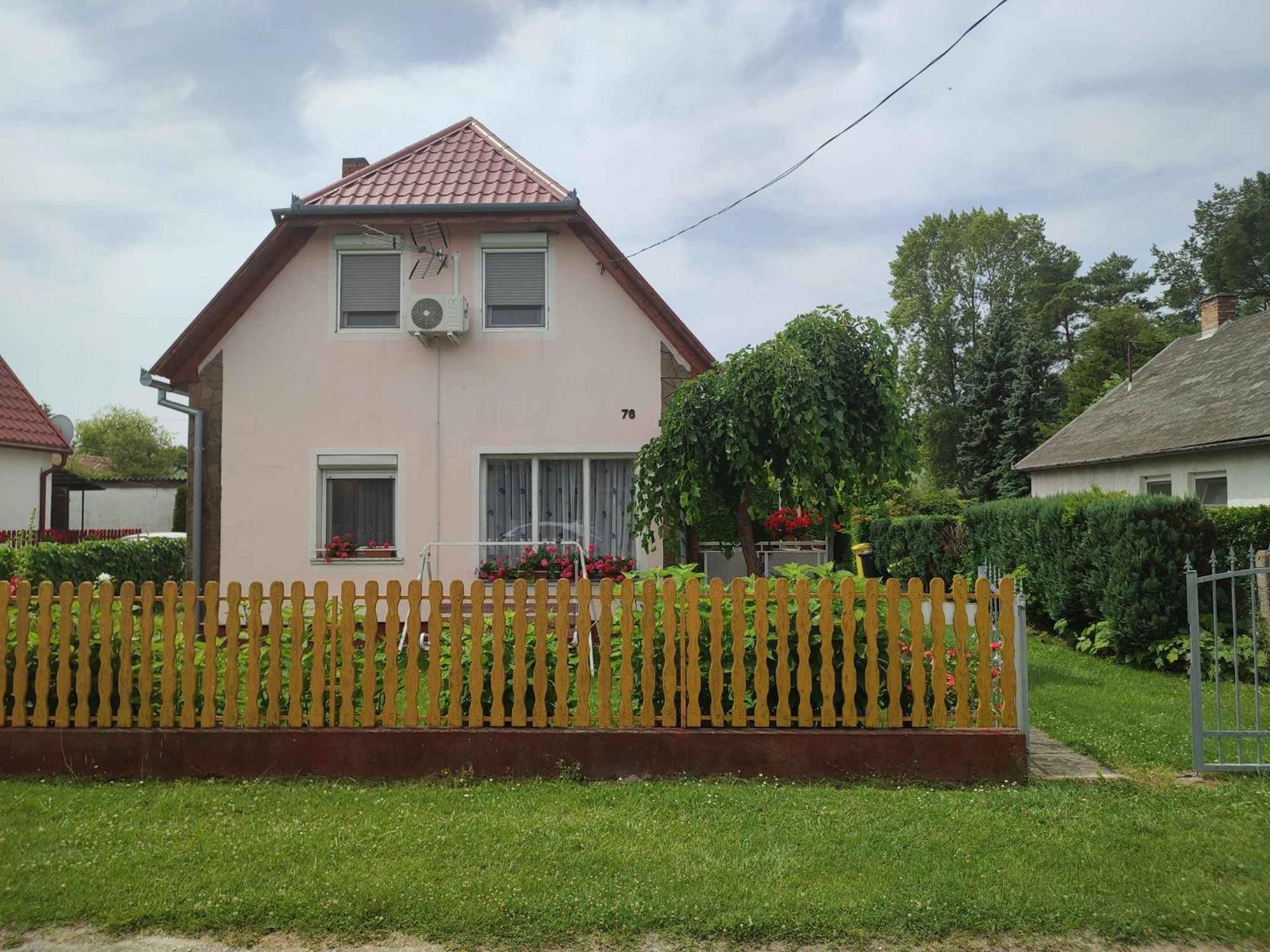 Apartment In Balatonmariafuerdo 19249 Balatonkeresztúr Eksteriør bilde
